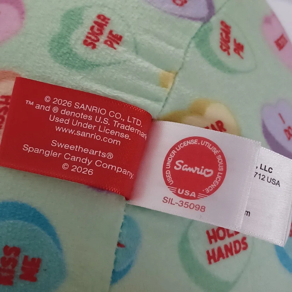 Hello Kitty product jumbo